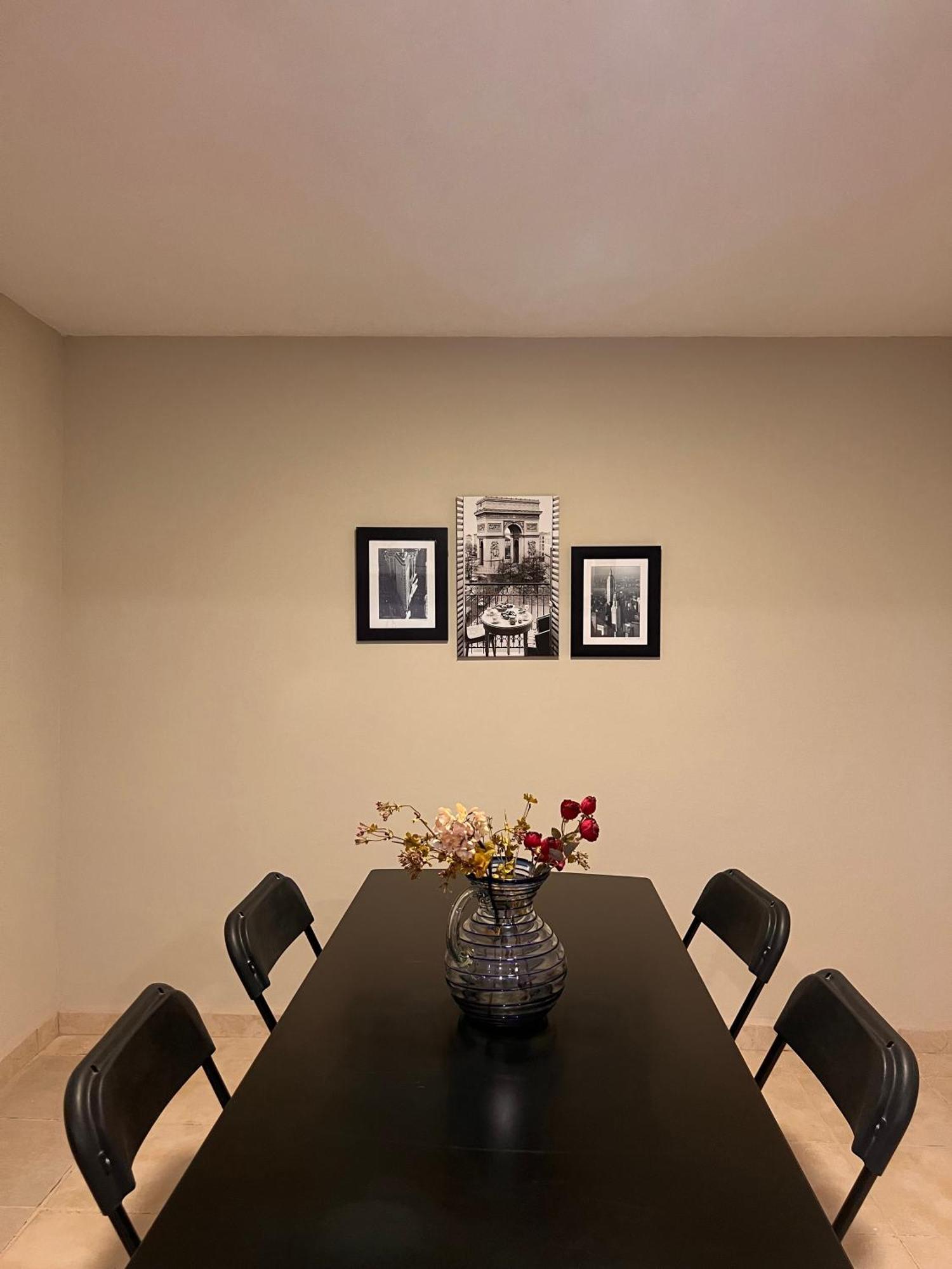 Suites Ciento 37 레온 외부 사진