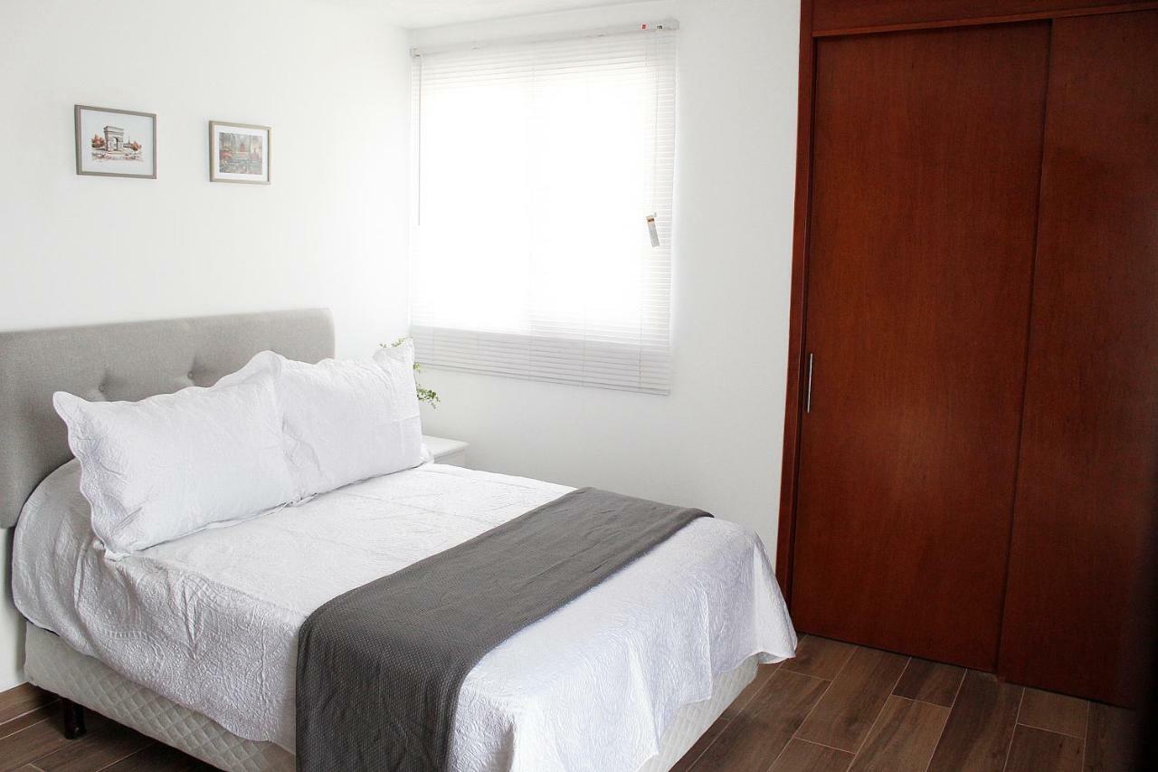 Suites Ciento 37 레온 외부 사진
