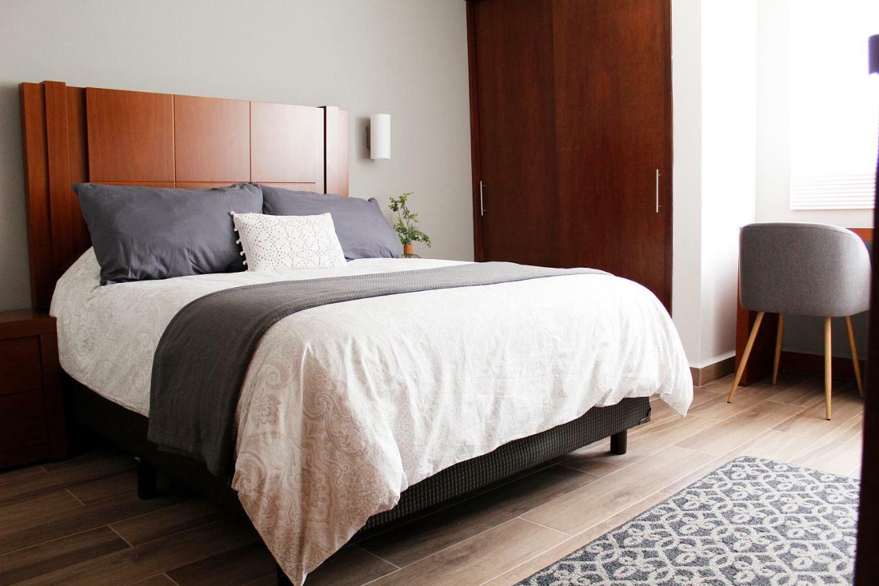 Suites Ciento 37 레온 외부 사진
