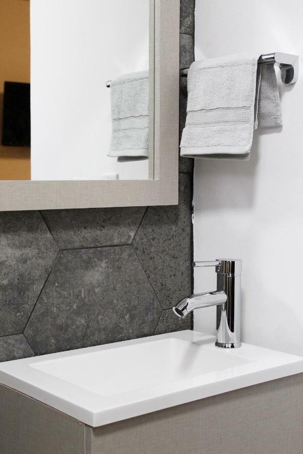Suites Ciento 37 레온 외부 사진