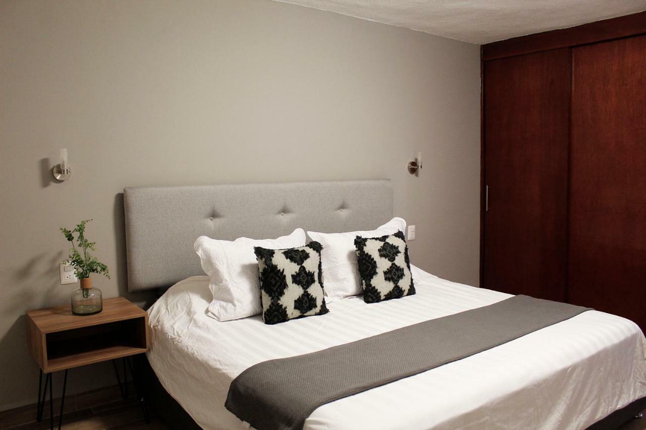 Suites Ciento 37 레온 외부 사진