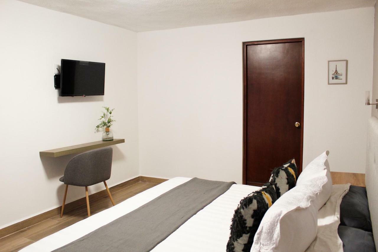 Suites Ciento 37 레온 외부 사진