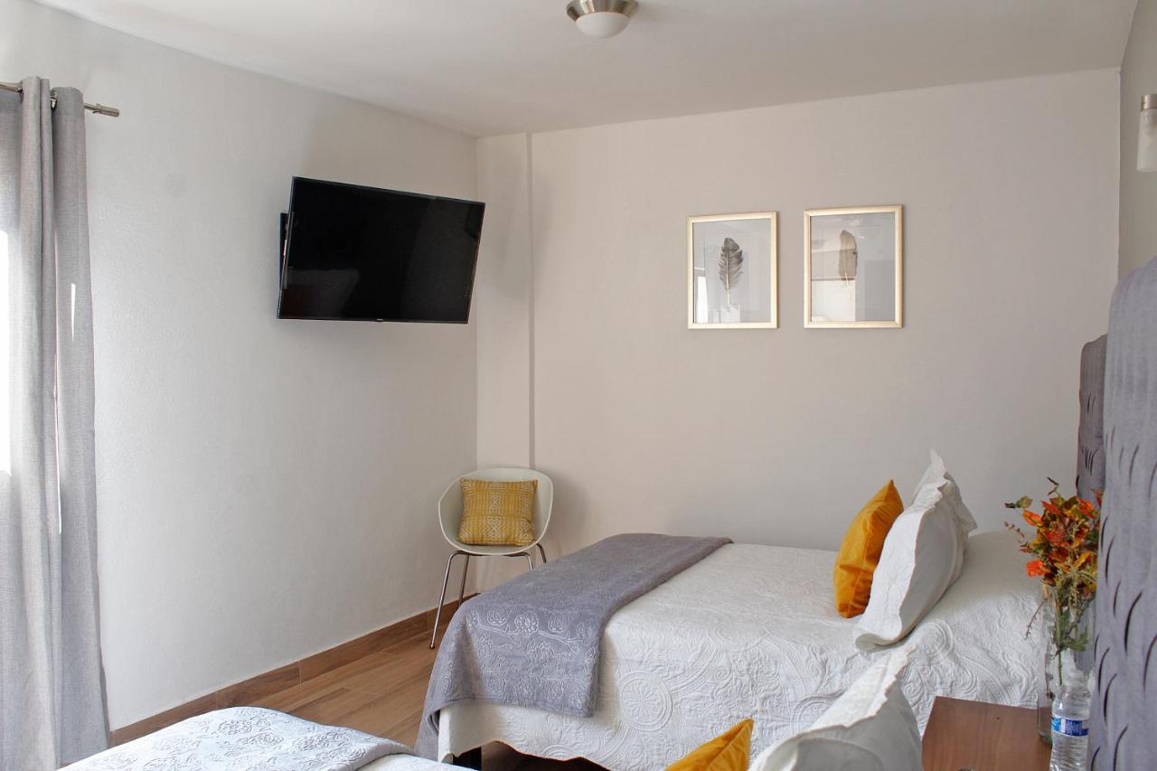 Suites Ciento 37 레온 외부 사진
